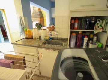 Casa · 139m² · 3 Quartos · 1 Vaga · Sobrado na Mooca de 139 m2 com 3 dormitórios, 1 vaga, quintal e churrasqueira