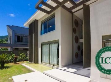 Foto 01 · Casa Linda com 8 Quartos- Tabatinga