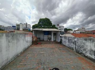 Foto · Casa comercial à venda no Centro de Sorocaba-SP, com 2 quartos e 183m² de área.