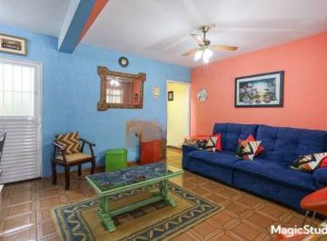 Casa · 230m² · 3 Quartos · 2 Vagas · Sobrado a venda com 3 quartos, 230 m², Jardim das Flores - Osasco - SP
