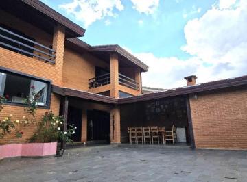 Foto · CASA COM 4 QUARTOS E QUINTAL GARAMADO NO JARDIM DOS PINHEIROS EM ATIBAIA SP