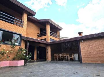 Foto · CASA COM 4 QUARTOS E QUINTAL GARAMADO, 480M2, NO JARDIM DOS PINHEIROS EM ATIBAIA SP