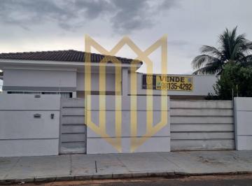 Casa a venda com 2 suítes, hidromassagem, sauna · Casa a venda com 2 suítes, hidromassagem, sauna