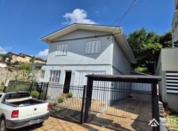 Casa · 200m² · 5 Quartos · 2 Vagas · CASA 5 São Pelegrino Veranópolis RS