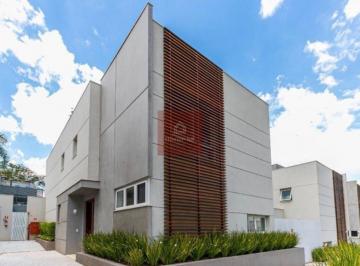 Casa · 525m² · 4 Quartos · 5 Vagas · Belíssima casa em condomínio de alto padrão