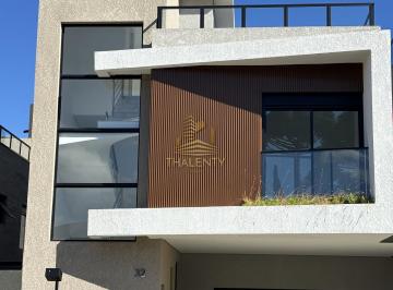 Casa · 249m² · 3 Quartos · 2 Vagas · Excelente Casa em condomínio com 250 metros privat