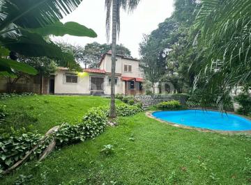 Casa · 320m² · 4 Quartos · 5 Vagas · Casa Sobrado no Bolsão de Interlagos