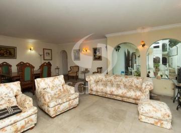 Casa · 496m² · 4 Quartos · 4 Vagas · Casa a venda quatro quartos, suite piscina e garagem no Alto da Boa Vista