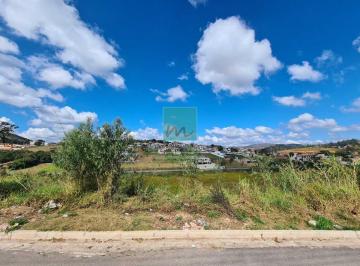 Terreno · 300m² · Oportunidade Única: Lote com Vista, Duplo Acesso e Preço Promocional no Centro d