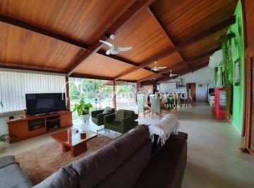 Casa · 330m² · 3 Quartos · 6 Vagas · Casa de Condomínio com 330 m² e 3 quartos