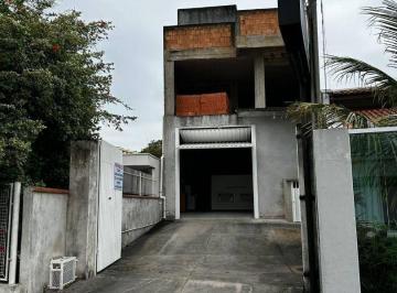 41d56a10fe601f7d4f09156a61317f8bddd3c798 · Galpão com 300 m² no bairro Vila Operária em Itajai