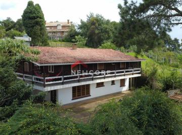 Casa de 5 quartos, Campos do Jordão · Casa em Rua 7 - Vila Natal - Campos do Jordão/SP