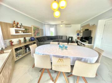 Apartamento de 3 quartos, Curitiba · PERFEITO "AGRADÁVEL" e com um TOQUE de "Requinte"
