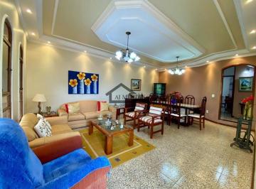 Casa de 4 quartos, Sobradinho · SOBRADO / 4 QUARTOS / CASA DE APOIO / ARMÁRIOS PLANEJADOS / ÁREA GOURMET