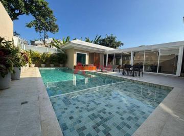 Casa · 653m² · 5 Quartos · 3 Vagas · Casa com 4 suítes para aluguel no Condomínio Quintas do Rio - Barra da Tijuca - RJ