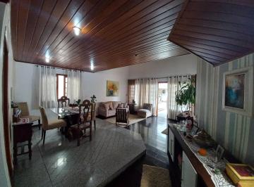 Casa de 3 quartos, Cotia · Casa com Piscina e Energia Solar no Condomínio São Paulo II, Granja Viana
