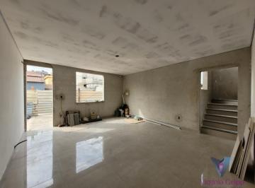 Casa · 230m² · 4 Quartos · 1 Vaga · Casa geminada com duas suítes - Nossa Senhora de Fátima