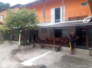 Casa de 2 quartos, São Lourenço da Serra · EXCELENTE SOBRADO EM ÓTIMO BAIRRO COD: 5214 F:(11) 97302-9229 CESAR