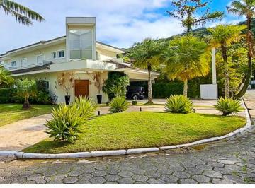 Casa · 650m² · 5 Quartos · 6 Vagas · Casa à venda no Guarujá, condomínio Granville na praia da Enseada.