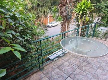 Casa · 220m² · 3 Quartos · 2 Vagas · Sobrado 220 m² Localizado No Bairro 