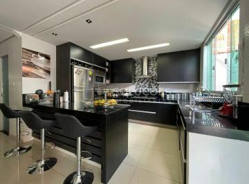 Casa · 300m² · 3 Quartos · 5 Vagas · Sobrado 3 Suítes, Principal c/ Closet + Área Gourmet + Quadra de Esportes | Setor Tradicional | Plan