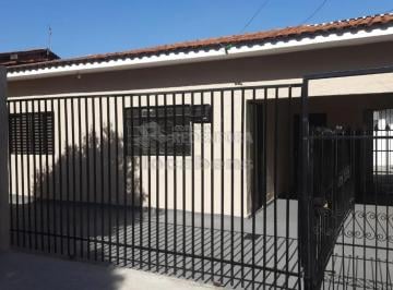 Casa · 200m² · 2 Quartos · 2 Vagas · 2 Casas Residenciais Solo Sagrado I