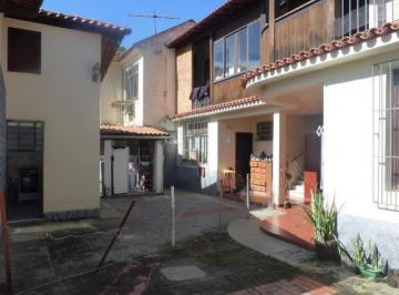 202409091113427199.JPG · Casa para Venda em Niterói, São Francisco, 4 dormitórios, 1 suíte, 3 banheiros, 2 vagas