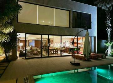 Quintal com piscina · Sobrado à venda, 720 m² por R$ 29.001.000,00 - Morada dos Pinheiros (Aldeia da Serra) - Santana de P