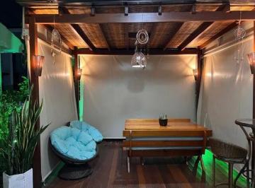 Casa · 325m² · 4 Quartos · 2 Vagas · Casa em Buraquinho