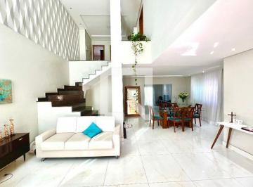 Casa · 620m² · 5 Quartos · 10 Vagas · Casa para Aluguel - Cabral, 5 Quartos,  620 m² - Contagem