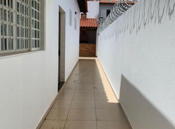 Casa · 245m² · 3 Quartos · 3 Vagas · Casa a venda no bairro Vigilato Pereira - Uberlândia/MG