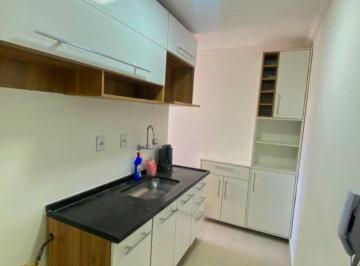 Apartamento en Aluguel de 2 quartos Vila Eunice · CSPLD150 - Cond. Vitória, cozinha com armários planejados, guarda-roupas planejados, 1 vaga