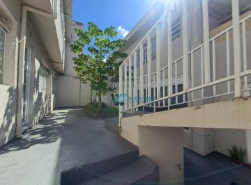 c95d7ccad1a2f170648aaab5bc38935d8d7c4297 · Casa com 1 dormitório para alugar, 35 m² por R$ 889,00/mês - Marçal Santos - Poços de Caldas/MG