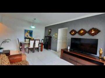 Apartamento de 3 quartos, Recife · Apartamento de 3 quartos e varanda com excelente localização em Boa viagem