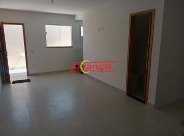 Casa · 70m² · 2 Quartos · 2 Vagas · Sobrado à venda, 70 m² por R$ 690.000,00 - Penha com 2 suítes e 2 vagas
