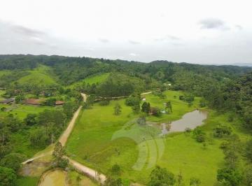 Rural de 4 quartos, Juquitiba ·  Sitio com Lindo Terreno Aproveitável a Venda na Cidade de Juquitiba....