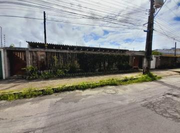 Casa · 400m² · 3 Quartos · 4 Vagas · Casa para venda ou locação, Pinheiro, Maceió - AL, com 02 suítes e garagem ampla para 04 carros