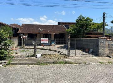 Casa · 240m² · 3 Quartos · 1 Vaga · Casa em Vila Nova, Joinville/SC
