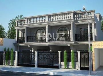 Casa · 200m² · 3 Quartos · 2 Vagas · Triplex de 3 dormitórios no Centro de Itajaí