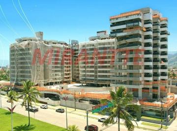 63fc52aed2222fb809432f70872df618.jpg · Apartamento de 251m² com 3 quartos