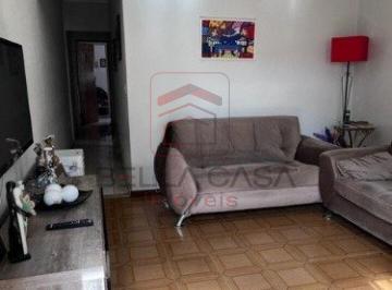 Casa · 143m² · 6 Quartos · 2 Vagas · Sobrado Vila Particular a 100 metros Ceret