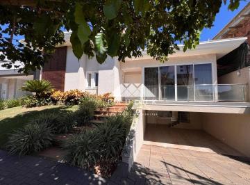 b9fecb31d27dc283997eaba3cc0873e410c8e8f1 · Casa com 3 dormitórios, sendo 1 suíte à venda, 314 m² por R$ 2.790.000 - Condomínio Arco de Paris -