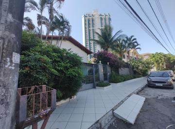 Casa de 4 quartos, Salvador · Casa no Caminho das Árvores com 4/4 sendo duas suítes e 355m2 de área privativa 