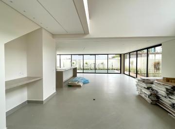 Casa · 377m² · 5 Quartos · 4 Vagas · Sobrado à venda com 4 suítes no Loteamento Residencial Arborais, em Campinas