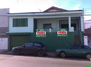 Foto 14 · Casa à Venda em Bragança Paulista-SP: Espaçosa e Completa no Jardim São Cristóvão! 4 Quartos, 2 Sala
