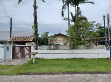 Foto 01 · Excelente residência com amplo quintal e edícula.