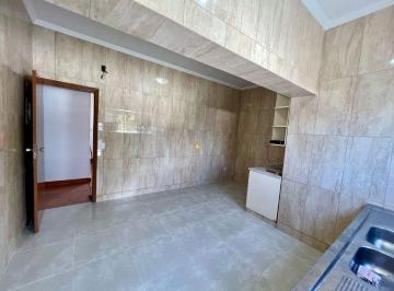 Casa · 216m² · 4 Quartos · 3 Vagas · Linda Casa a 1.300.000,00