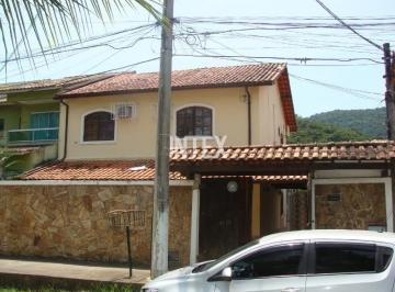 Foto 01 · Imperdível oportunidade: Casa à venda em Niterói-RJ, Maravista, 3 quartos, 1 suíte, 3 banheiros, 4 v