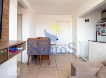 Foto 01 · Santos vende 49m² 2 dormitórios, 1 suíte, banheiro social, living 2 ambientes, cozinha, área de ser