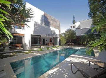 Casa · 1050m² · 5 Quartos · 8 Vagas · Casa Magnífica - Jardim Paulista - 5 Suítes - 750m².